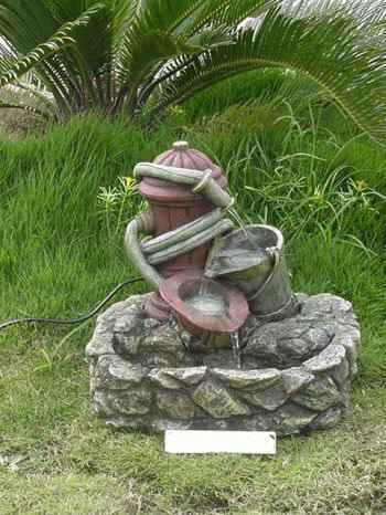 Декоративный фонтан для сада 