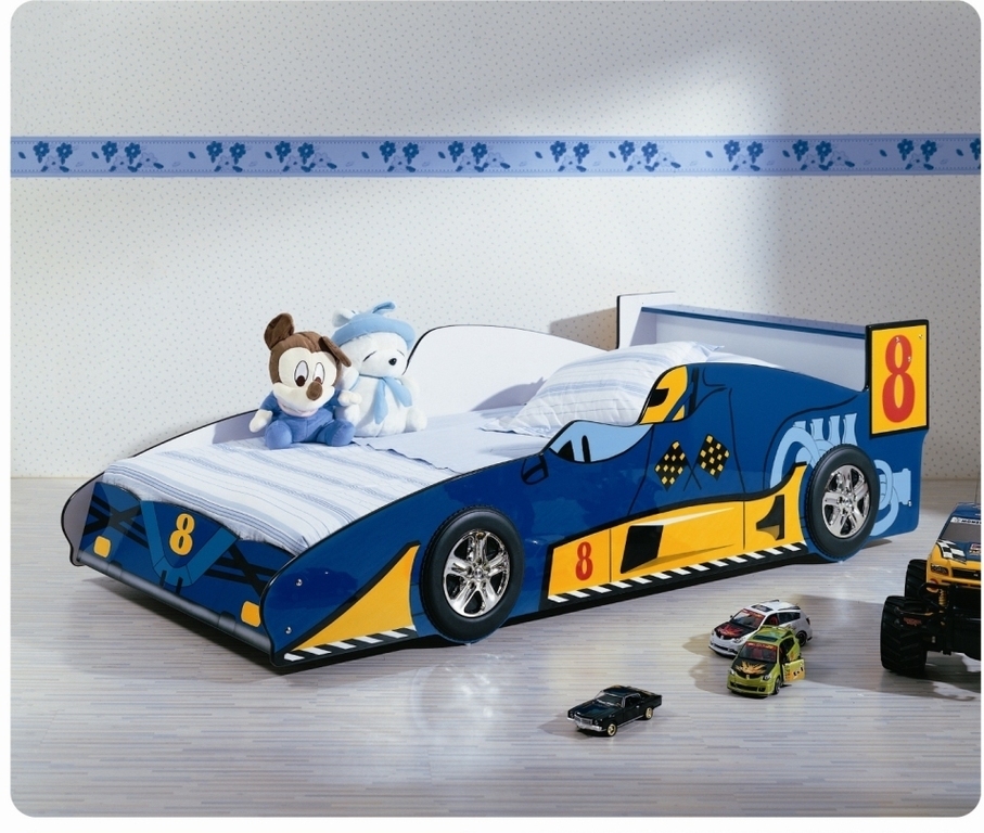 Детская кровать Milli Willi 008 (кровать-машина)