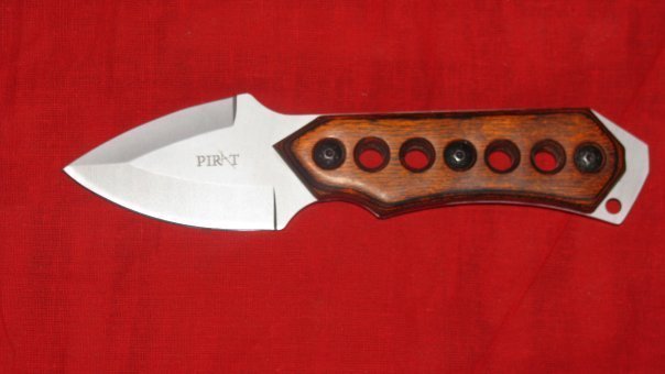 Pirat городской нож самозащиты 3